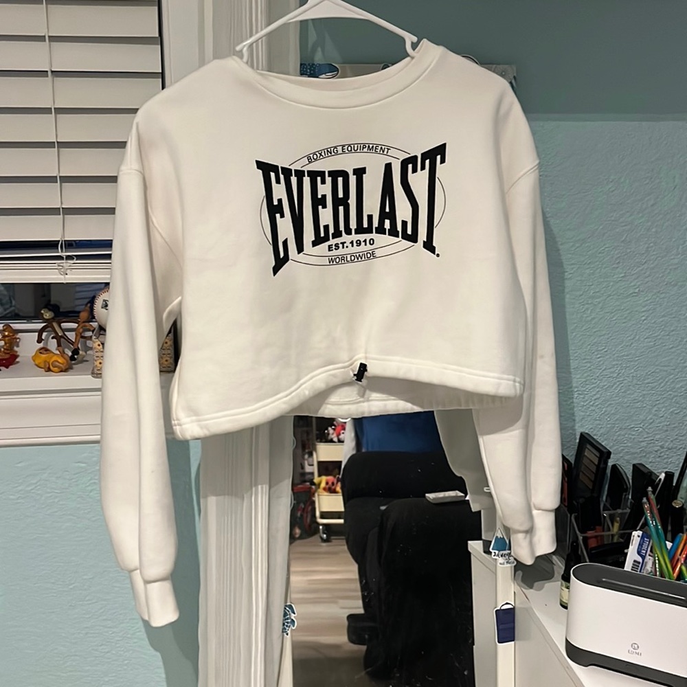 White cropped hoodie